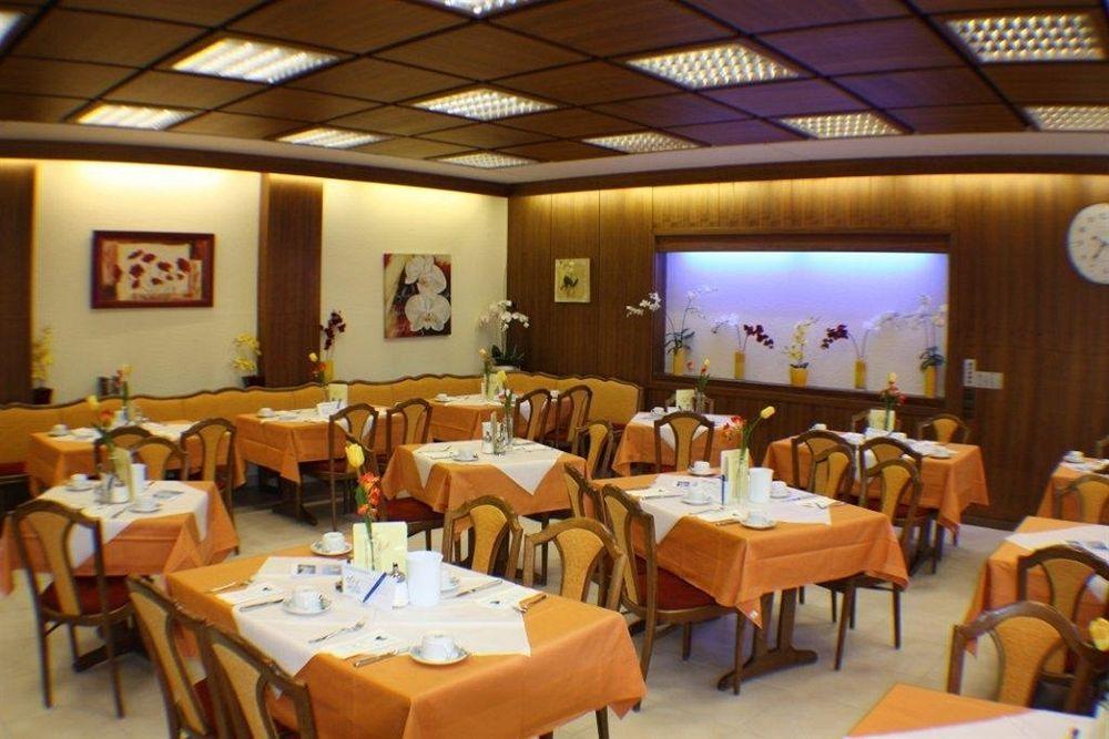 Hotel Blauer Karpfen Oberschleißheim Εξωτερικό φωτογραφία